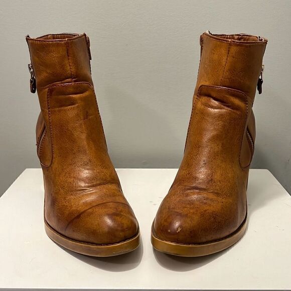 Women's Brown Cognac Western Wedge Heel Ankle Booties - Picture 4 of 9